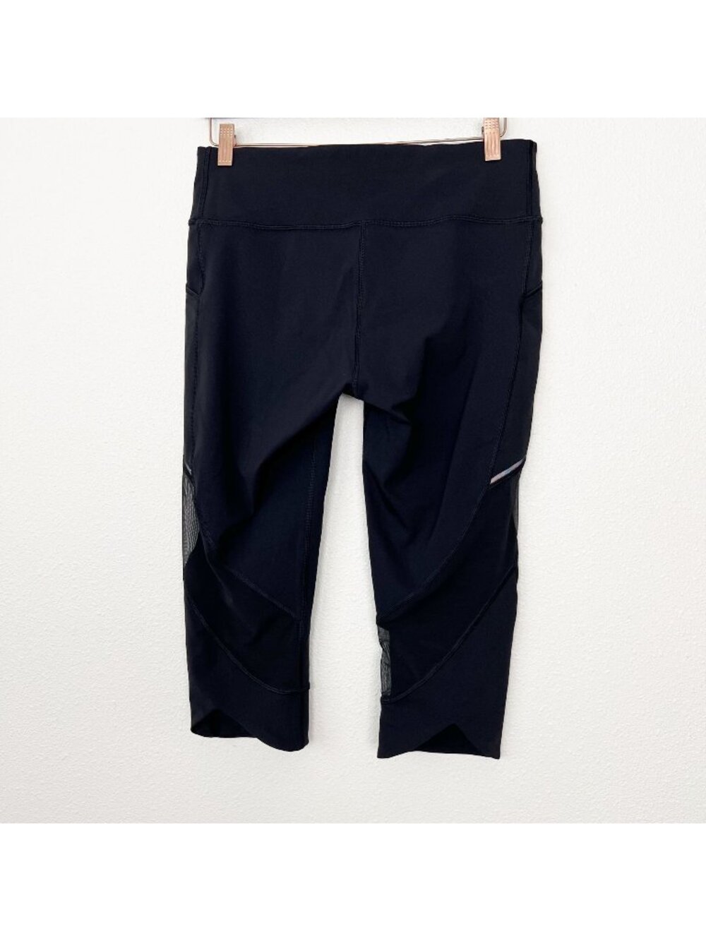 Lululemon Womens 10 Black Home Stretch Mid-Rise Crop Leggings 19" Mesh Athletic